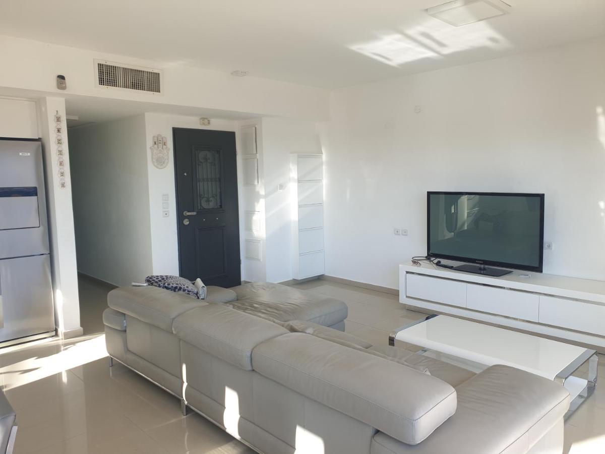 Top-Luxury Exclusive Аpt With Jacuzzi In Front Of The Sea إيلات المظهر الخارجي الصورة