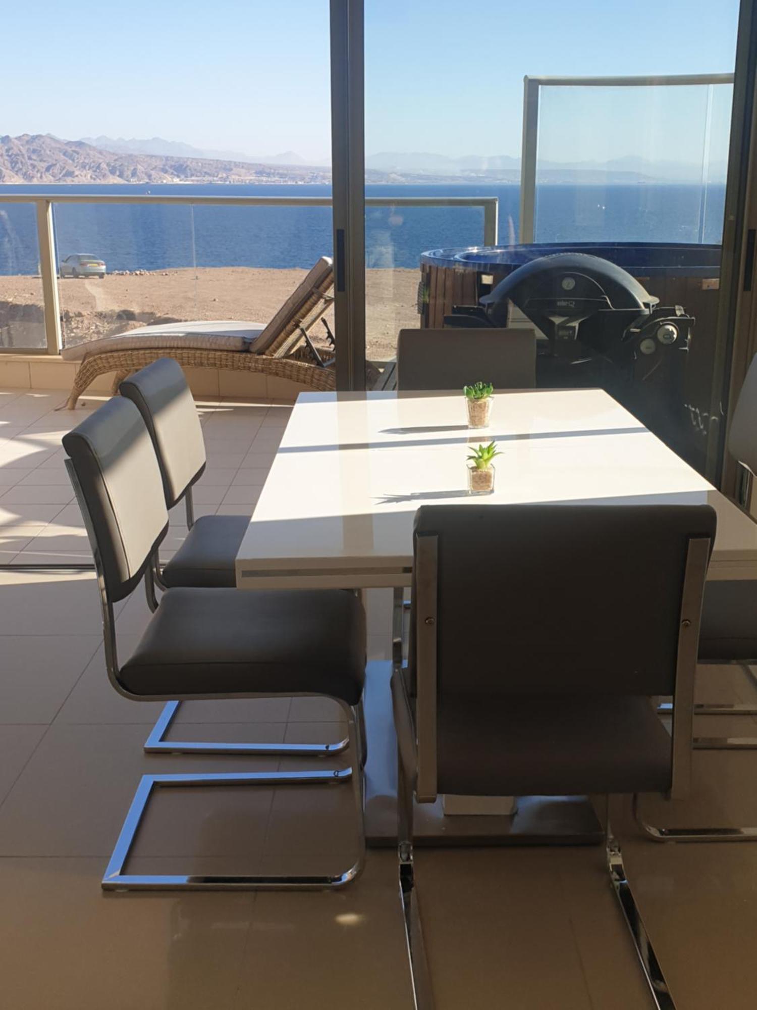 Top-Luxury Exclusive Аpt With Jacuzzi In Front Of The Sea إيلات المظهر الخارجي الصورة