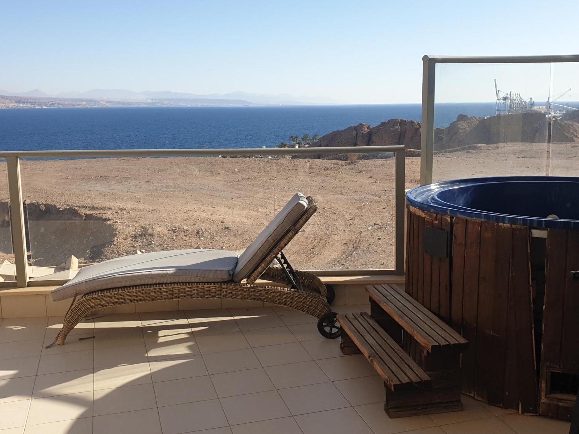 Top-Luxury Exclusive Аpt With Jacuzzi In Front Of The Sea إيلات المظهر الخارجي الصورة